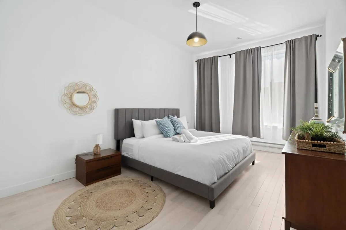 New Modern 2Bdr Apartment In Little Italy Montreal