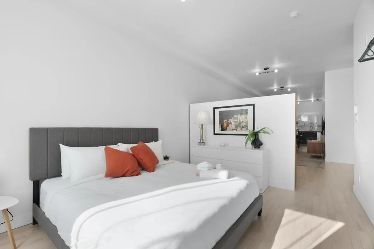 New Modern 2Bdr Apartment In Little Italy Montreal